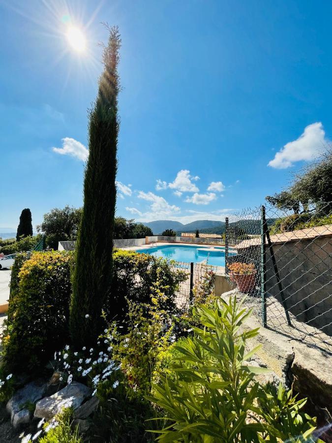 Ferienwohnung Superbe T2 Avec Vue Mer Et Piscine La Croix-Valmer Exterior foto